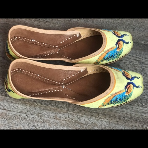 Women’s Flat Shoes (Spring and Summer Collection) - Picture 5 of 6